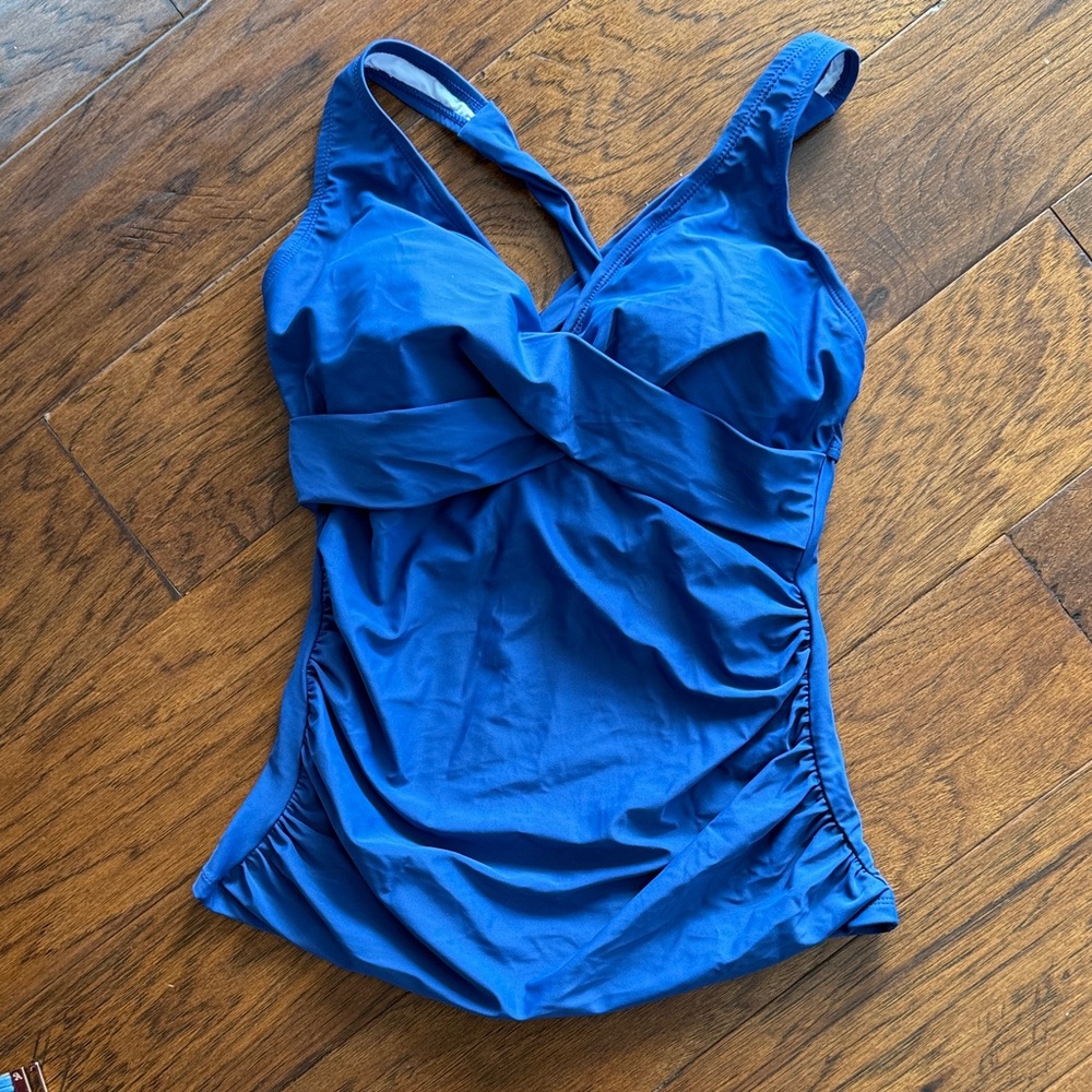 NWT B2PRITY Navy medium tankini